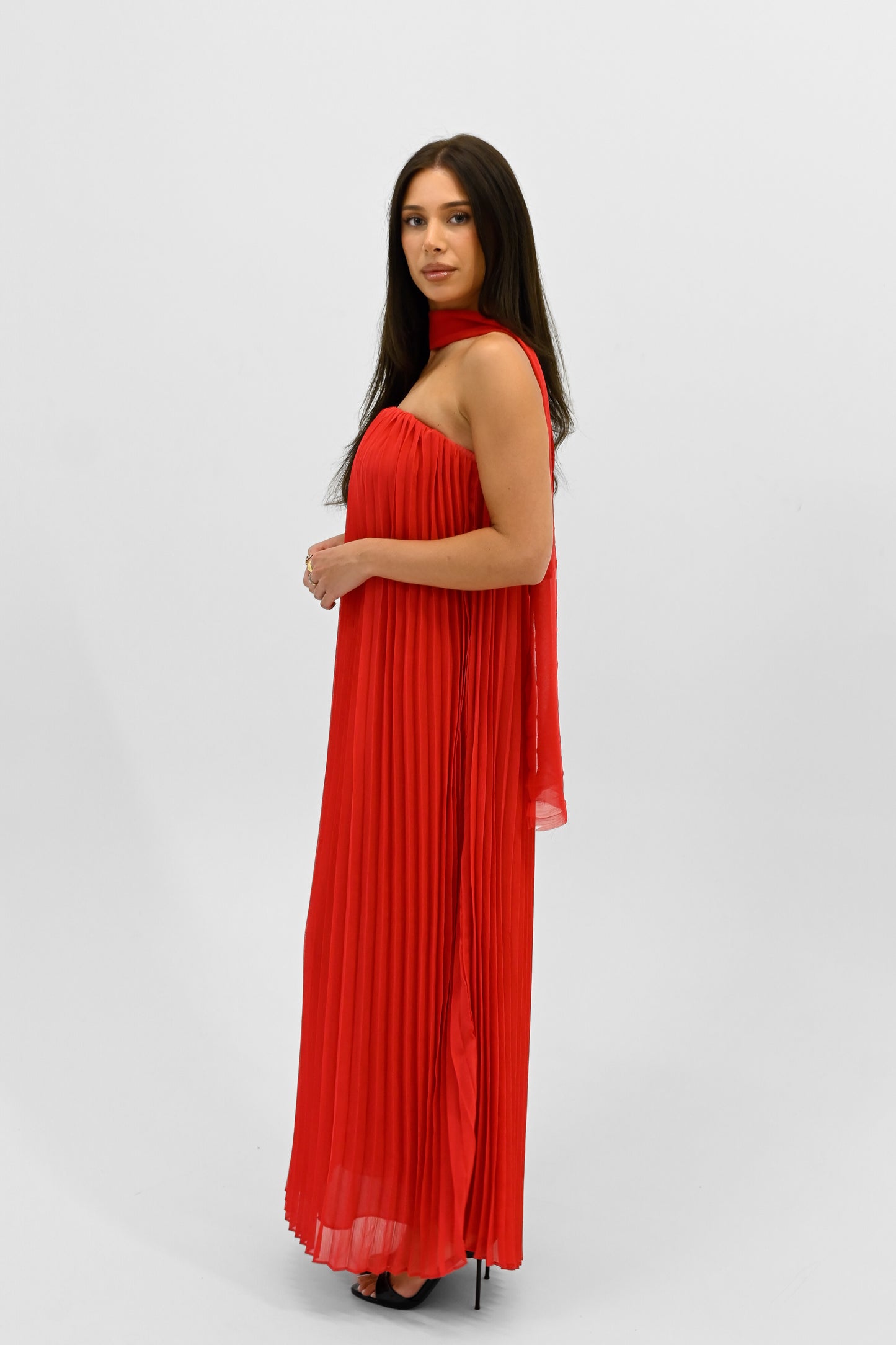 Pleated maxi dress with scarf (dupatta) - Red